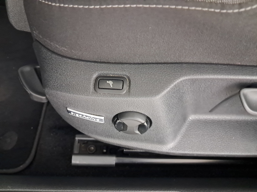 Volkswagen Golf, 2020