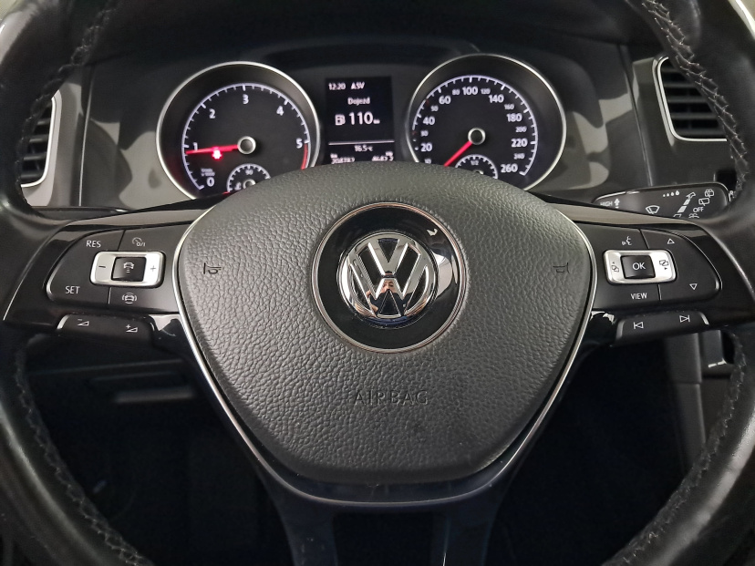 Volkswagen Golf, 2020