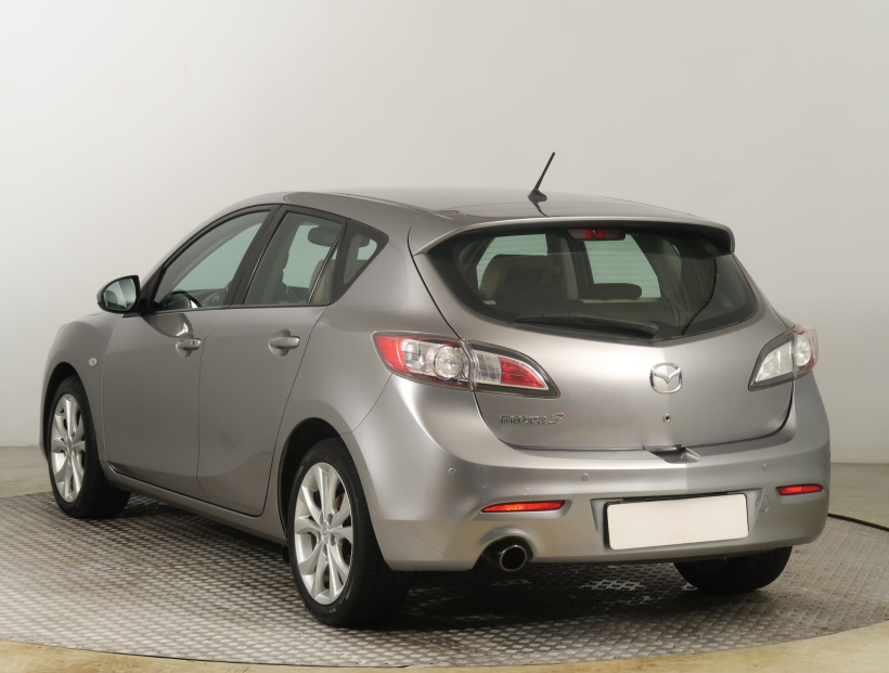 Mazda 3, 2011