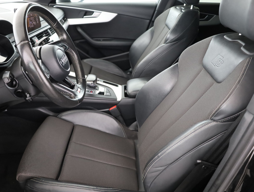 Audi A4, 2016