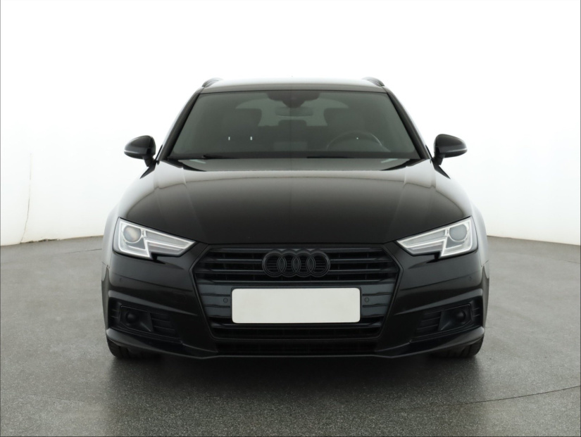 Audi A4, 2016
