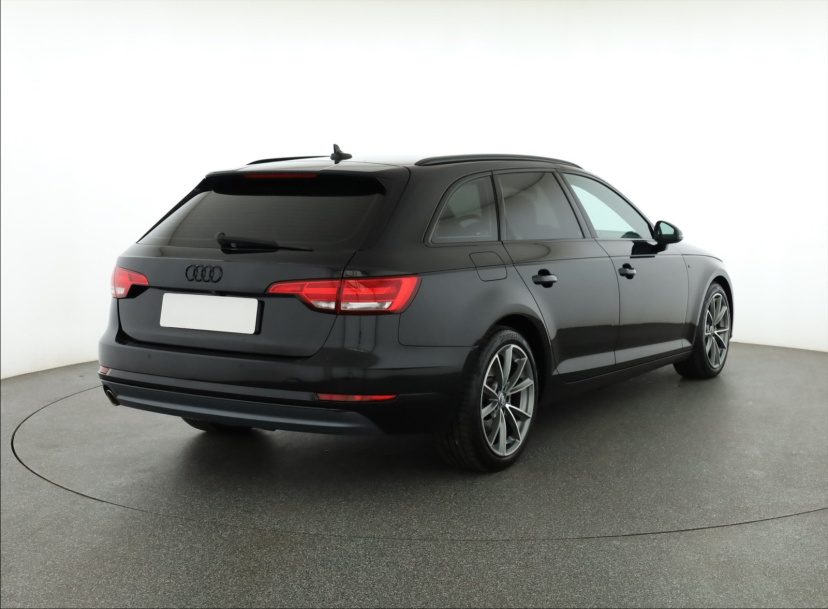 Audi A4, 2016