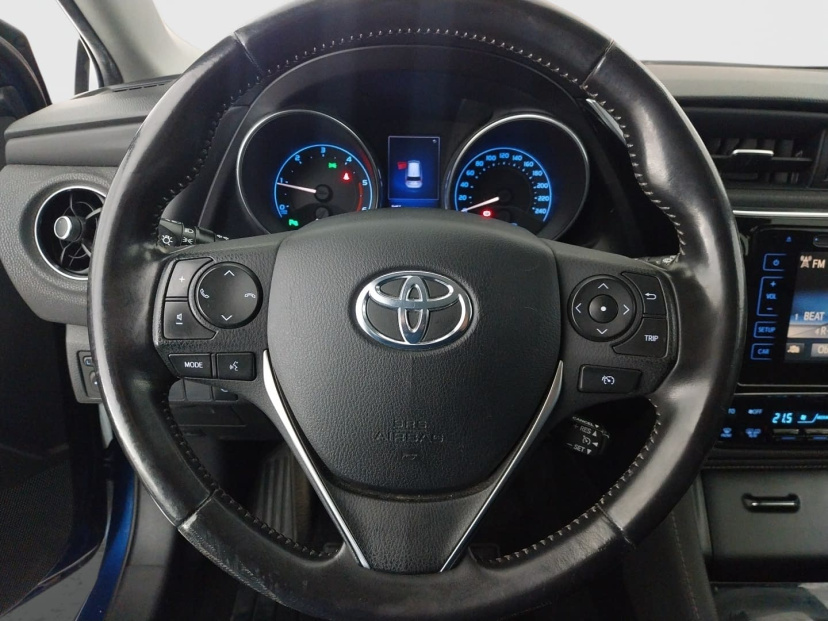 Toyota Auris, 2015