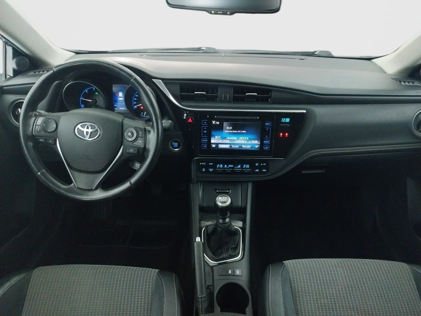 Toyota Auris, 2015