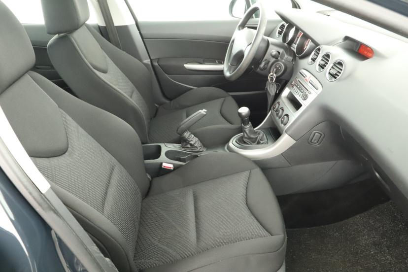 Peugeot 308, 2013