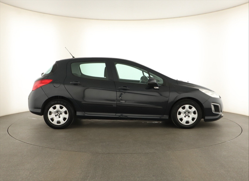 Peugeot 308, 2013