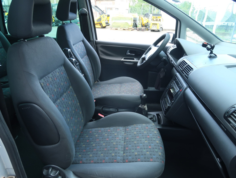 Volkswagen Sharan, 2002
