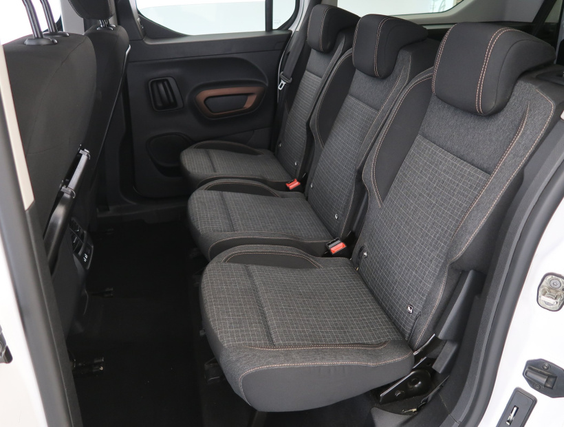 Peugeot Rifter, 2021