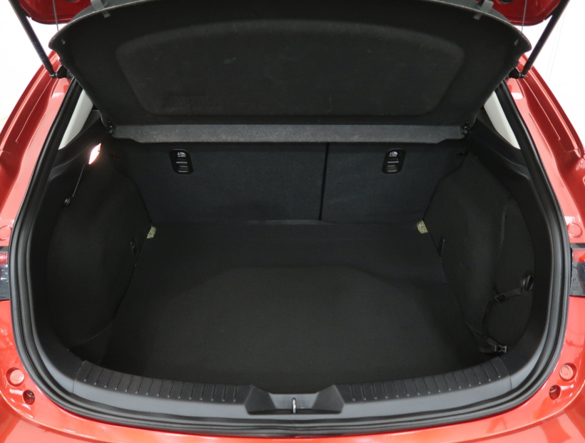 Mazda 3, 2016