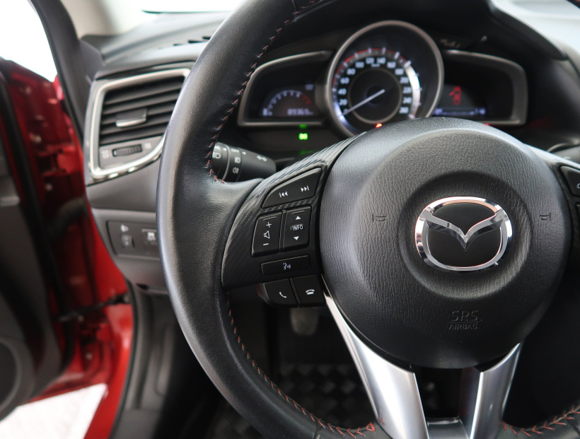 Mazda 3, 2016