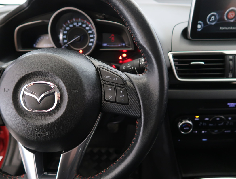 Mazda 3, 2016