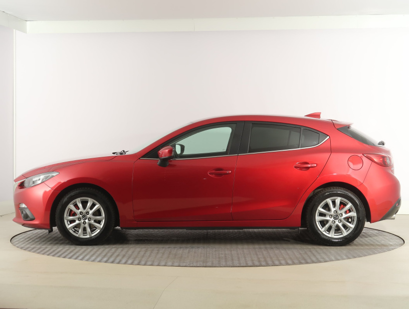 Mazda 3, 2016