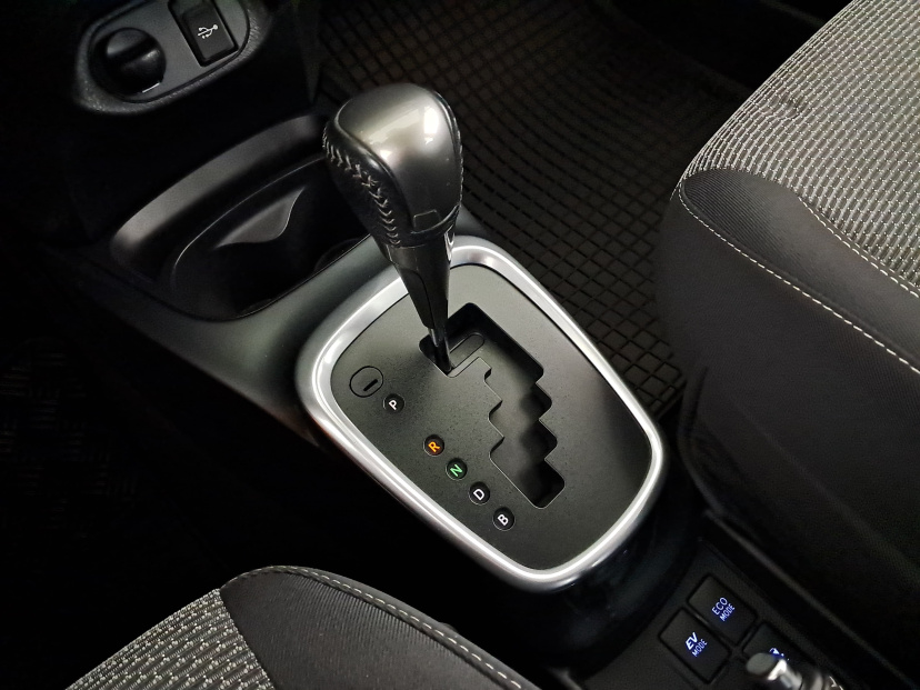 Toyota Yaris, 2015