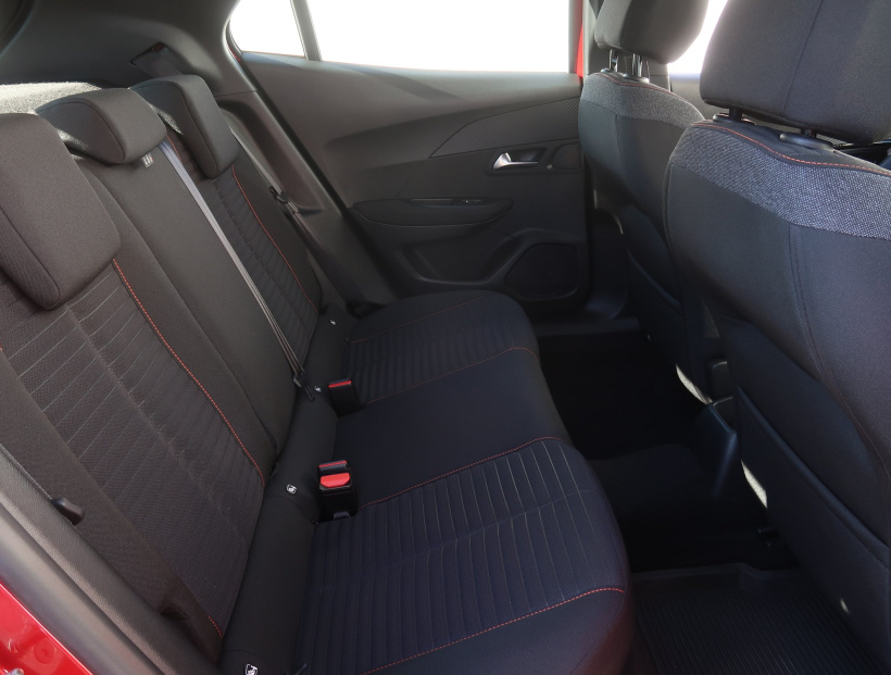 Peugeot 2008, 2020