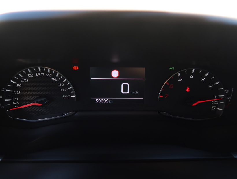 Peugeot 2008, 2020