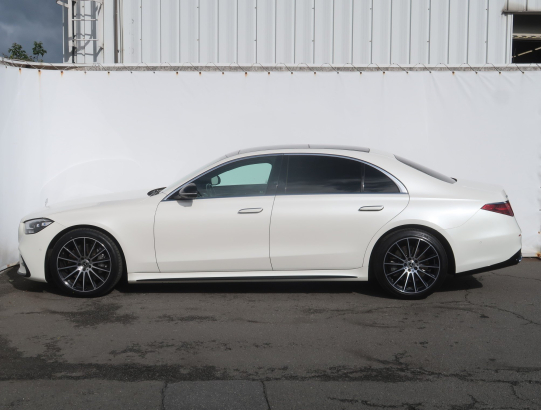 Mercedes-Benz S