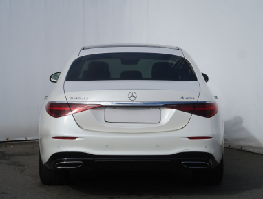 Mercedes-Benz S - 2021
