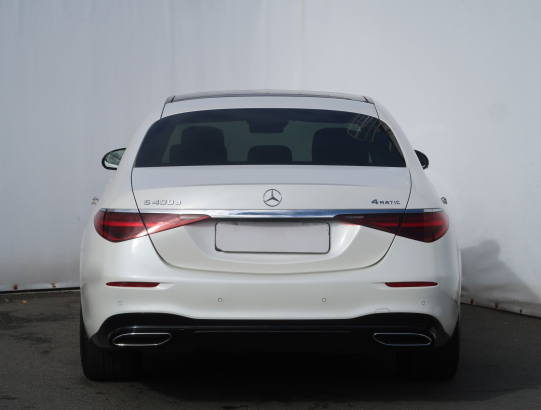 Mercedes-Benz S