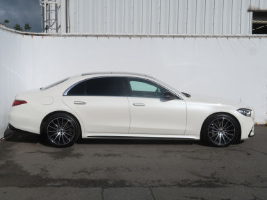 Mercedes-Benz S - 2021