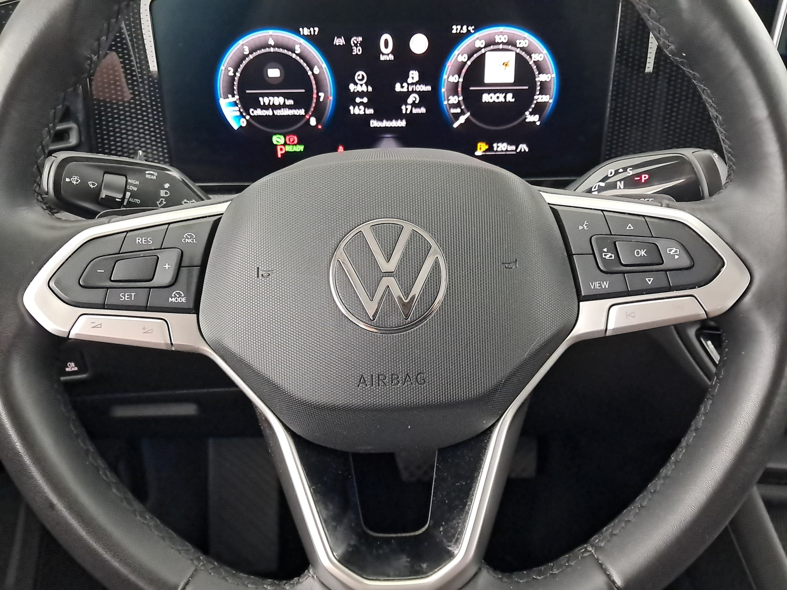 Volkswagen Tiguan - 2024