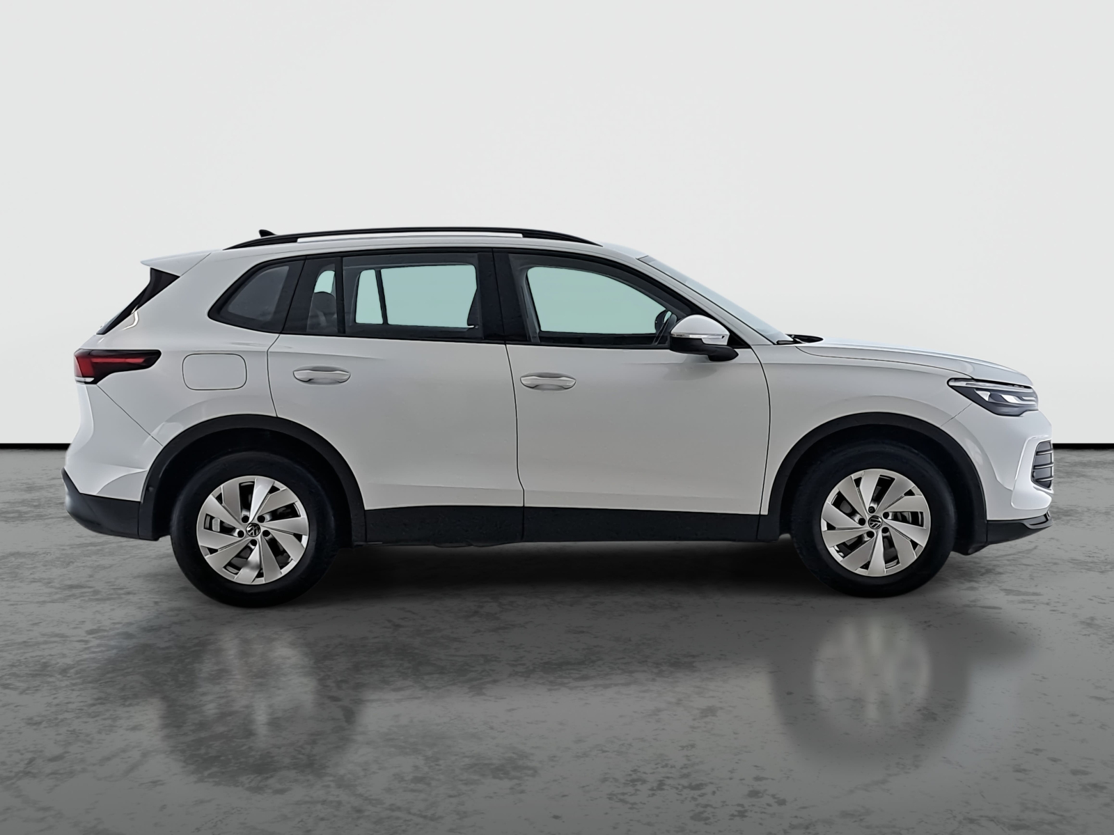 Volkswagen Tiguan - 2024