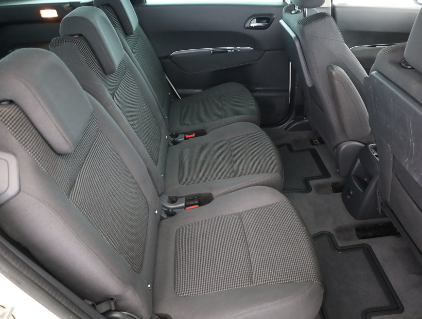 Peugeot 5008, 2014