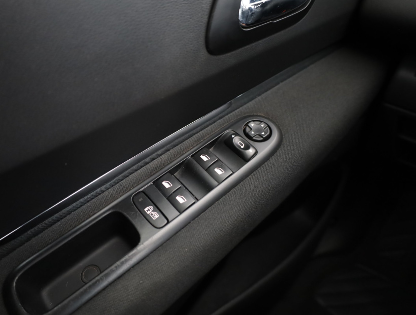 Peugeot 5008, 2014