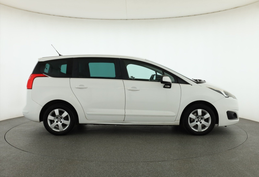 Peugeot 5008, 2014