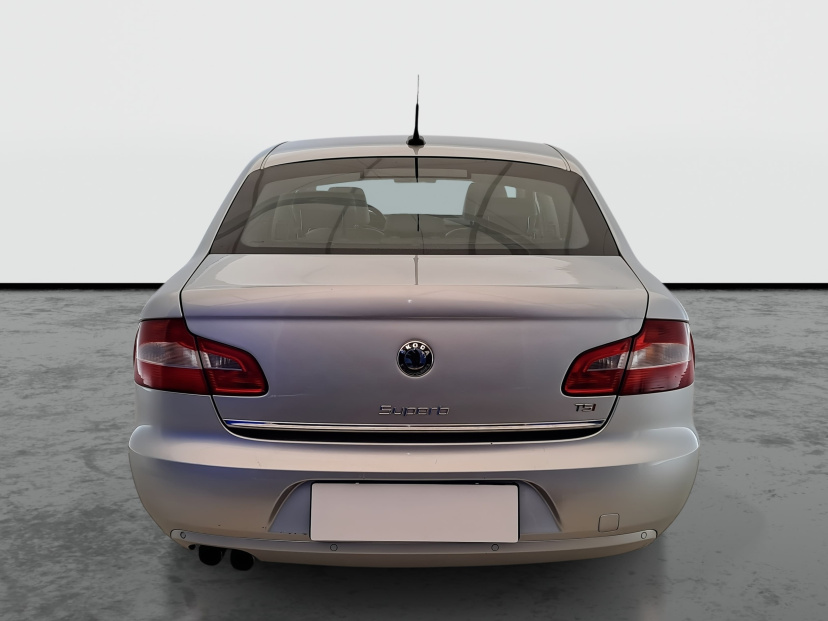 Škoda Superb, 2008