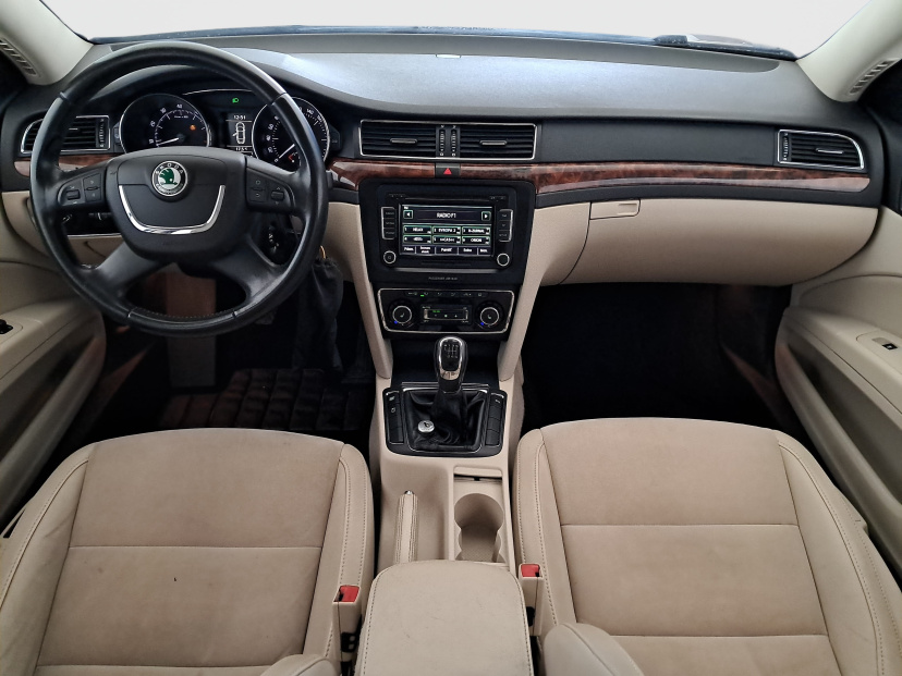 Škoda Superb, 2008