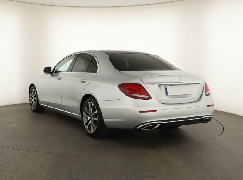 Mercedes-Benz E, 2019