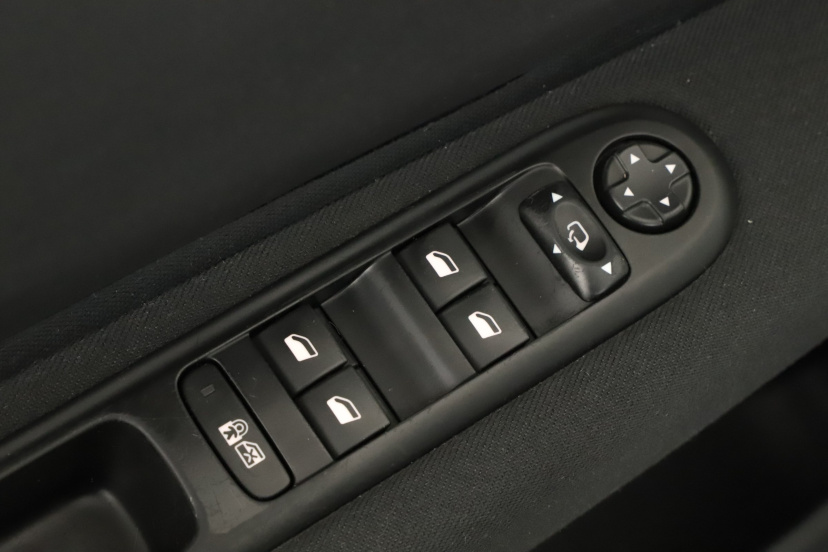 Peugeot 5008, 2014