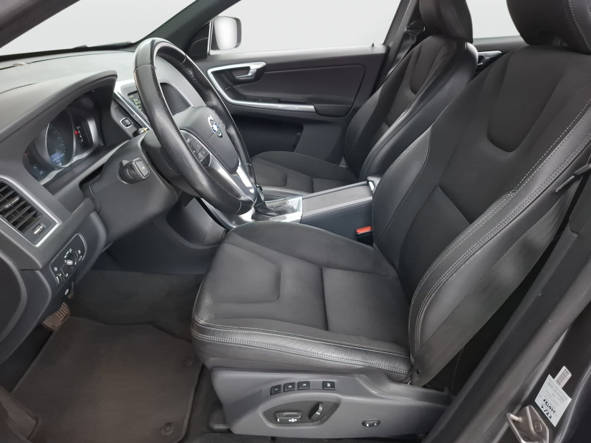 Volvo XC60, 2016