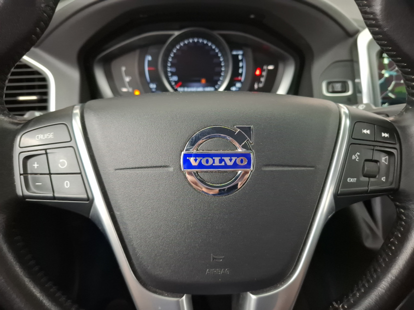 Volvo XC60, 2016