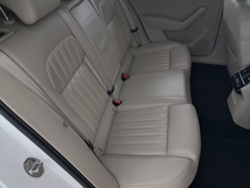 Škoda Superb, 2016