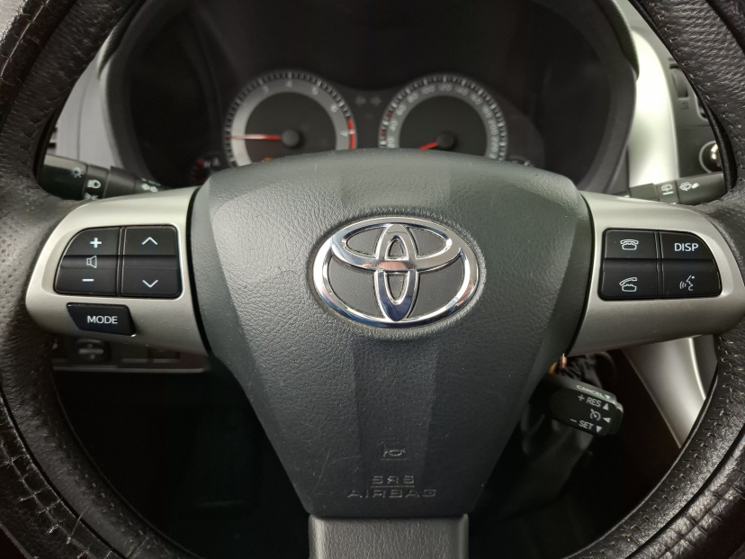 Toyota Auris, 2011