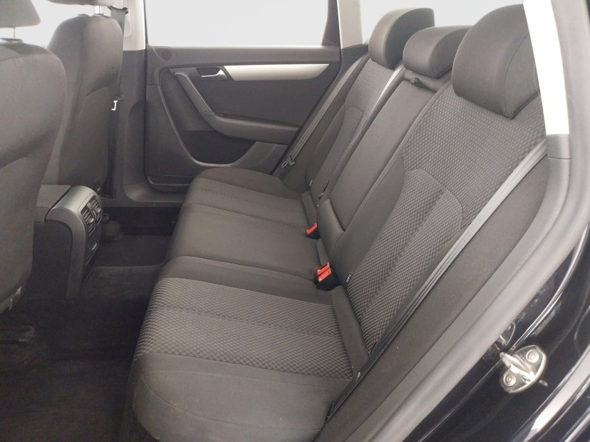 Volkswagen Passat, 2011