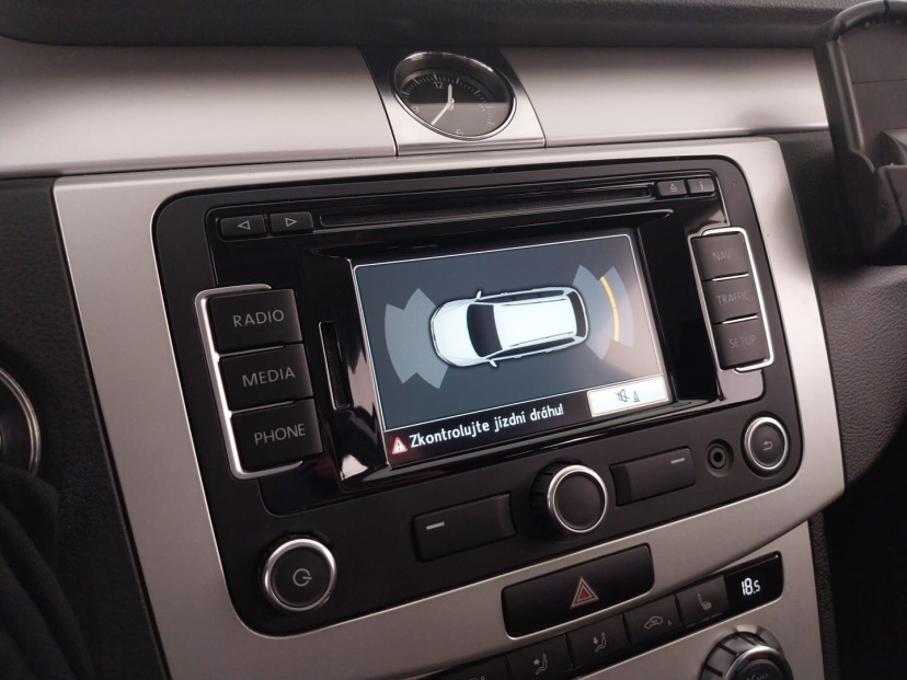 Volkswagen Passat, 2011