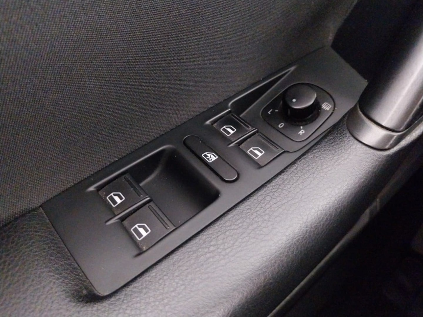 Volkswagen Passat, 2011