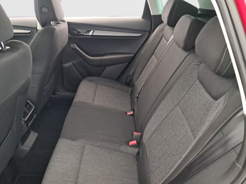 Škoda Karoq, 2017