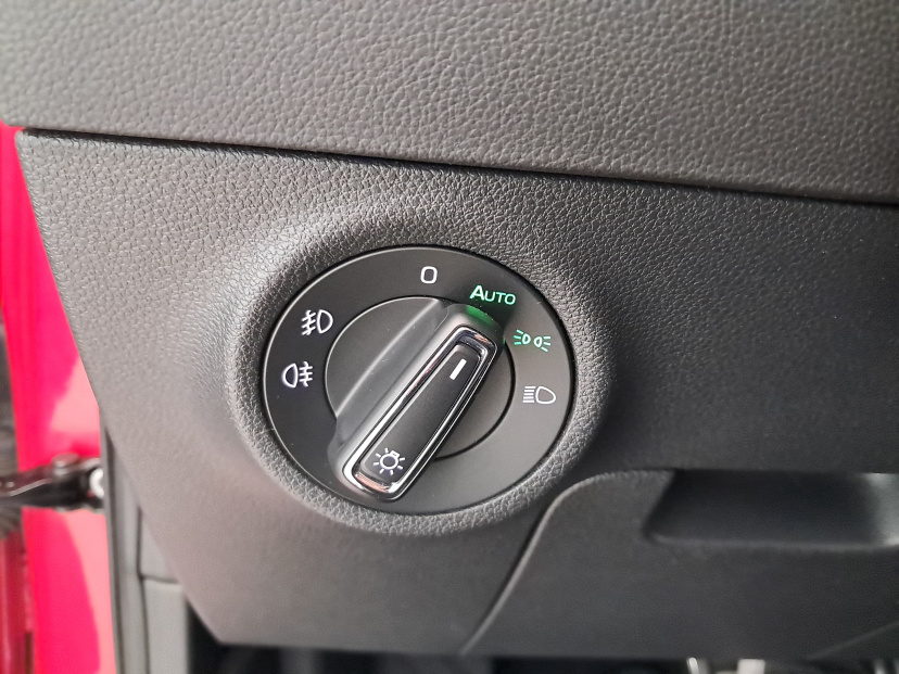 Škoda Karoq, 2017