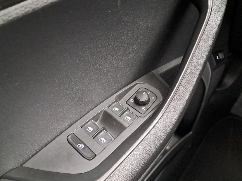 Škoda Karoq, 2017