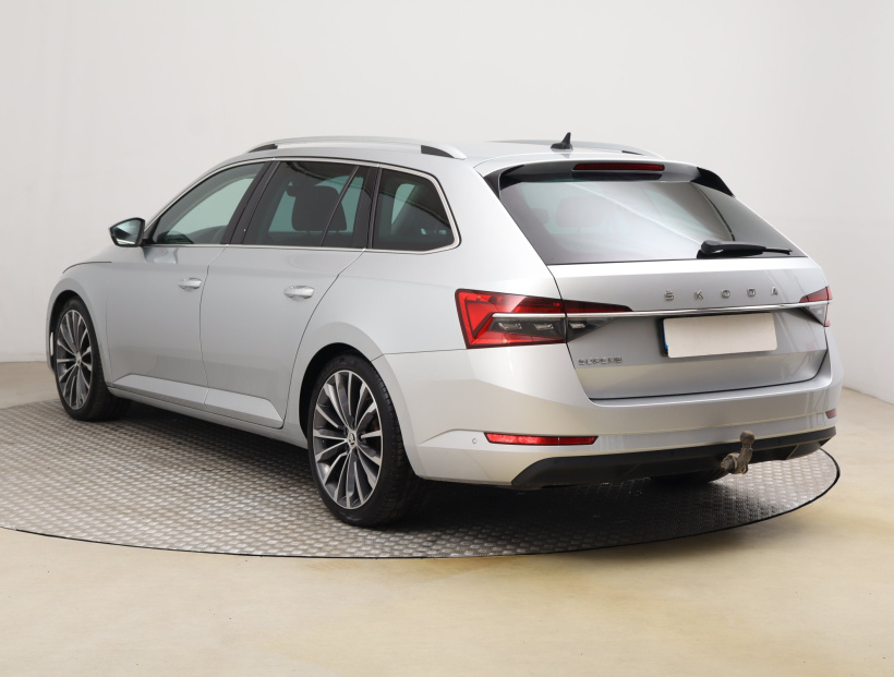 Škoda Superb, 2021