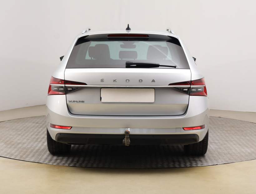 Škoda Superb, 2021