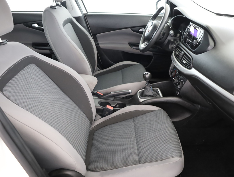 Fiat Tipo, 2016