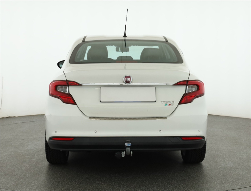 Fiat Tipo, 2016