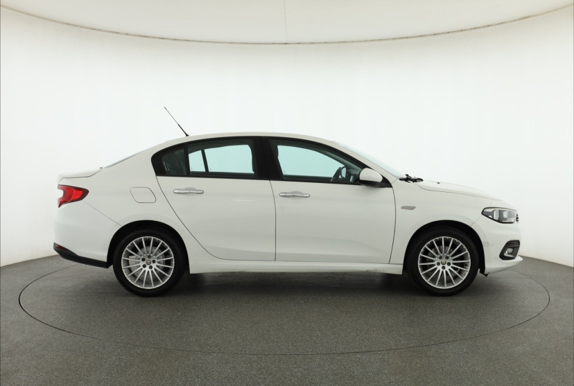 Fiat Tipo, 2016