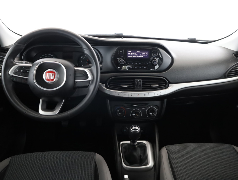 Fiat Tipo, 2016