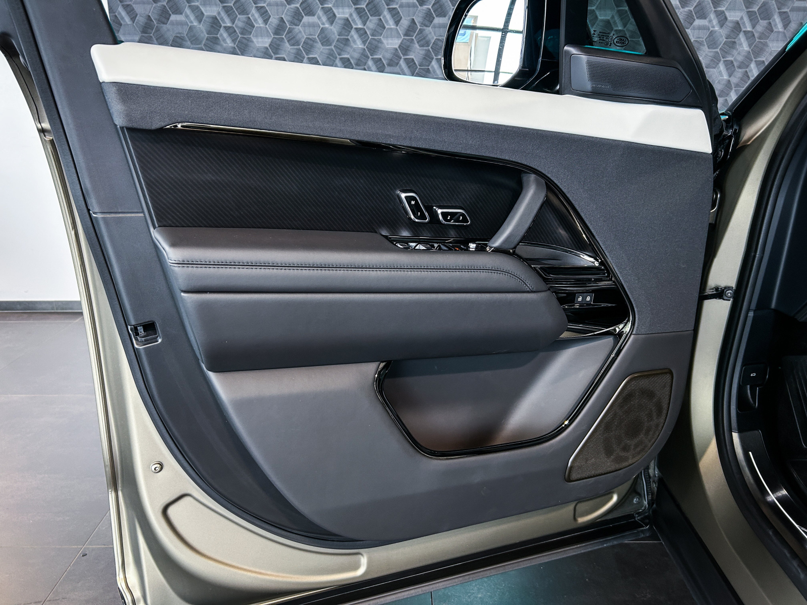 Land Rover Range Rover Sport - 2024