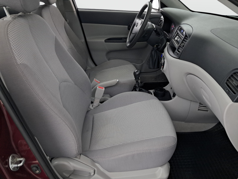 Hyundai Accent, 2009